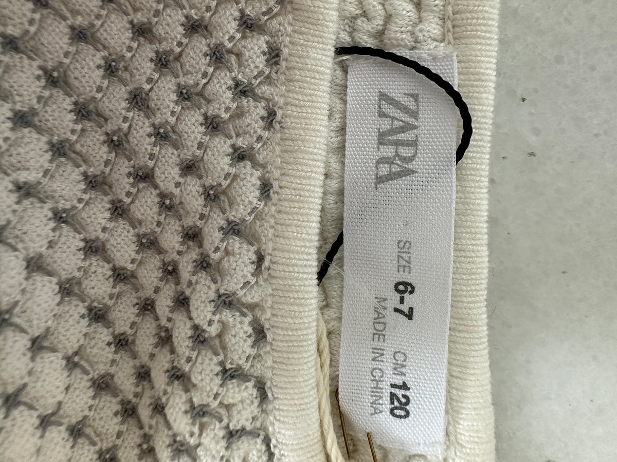 Top by Zara - Size 6 years