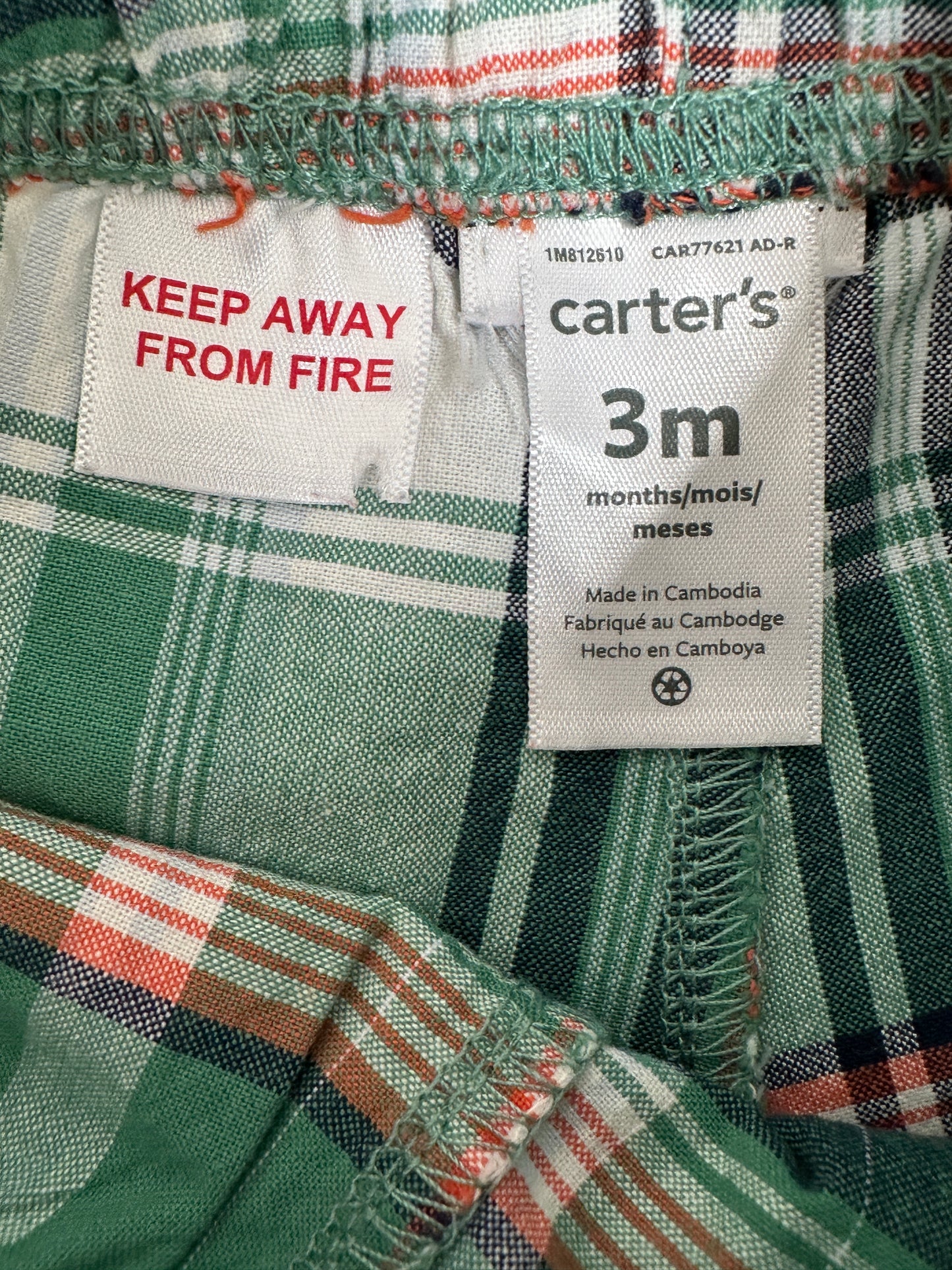 Short green by Carter - Size 3 months