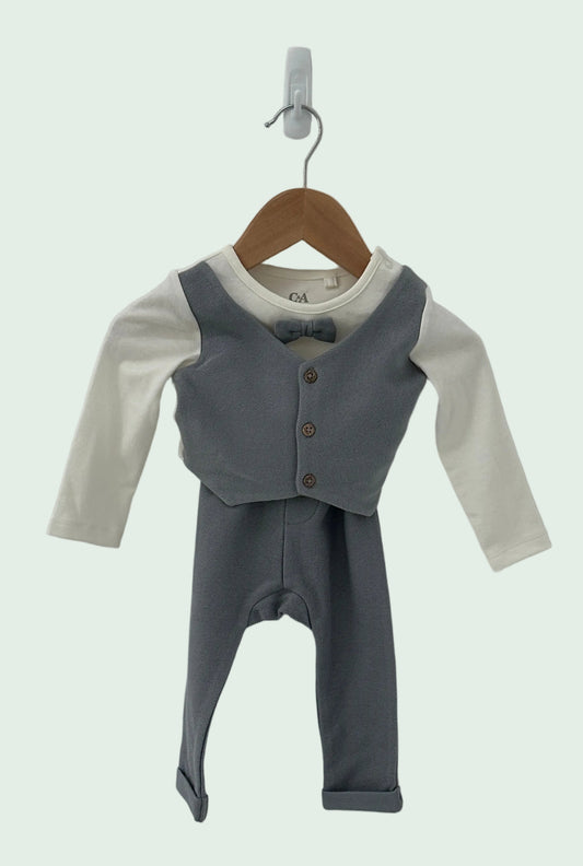 Set by C&A- Size 6-months