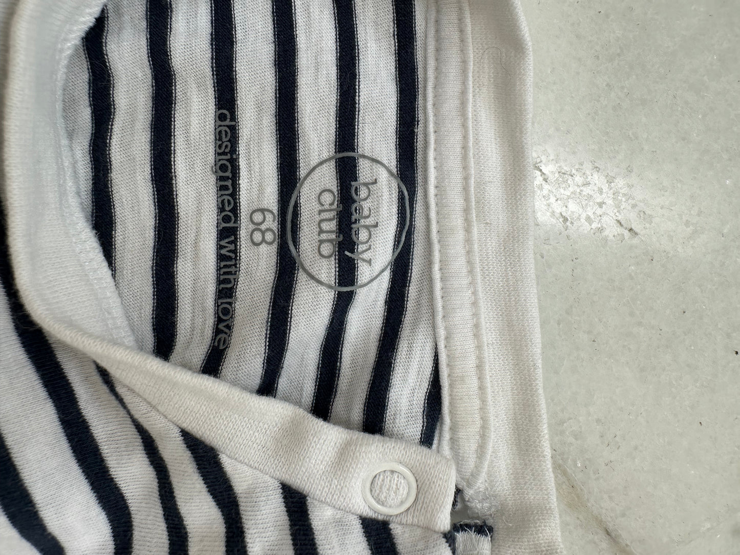 Top by Baby club - Size 6 months