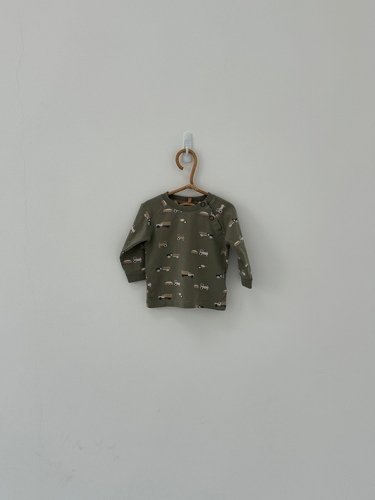 Top by Hust and Claire- Size 6-months
